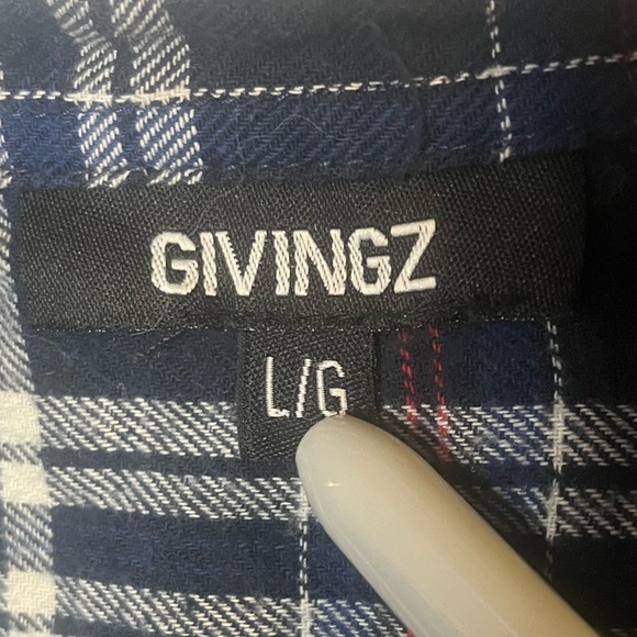 Women’s flannel - Picture 3 of 3